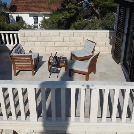 Holiday home L.l Splitska