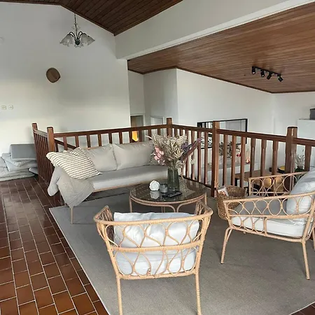 L.l Villa *