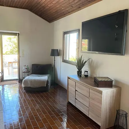L.l Villa *
